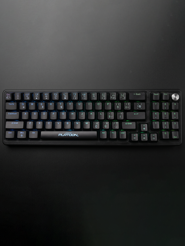 PL 075 Mekanik Switch Isikli Oyuncu Klavyesi